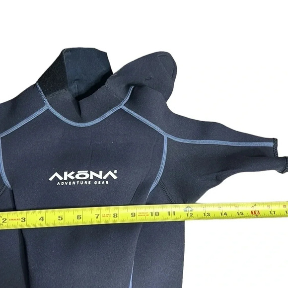 Akona wetsuit,women size  5/6 .Black ,scuba diving , sea doo,surfing ,Neoprene - Picture 8 of 13